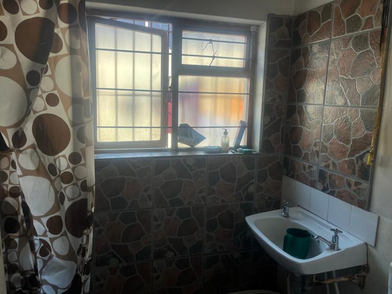 4 Bedroom Property for Sale in Maitland Western Cape